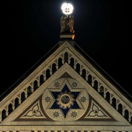 Santa Croce am…mirata dalla luna…