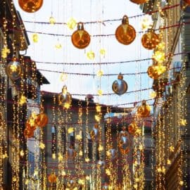 Auguri di Natale dalla redazione di FlorenceCity, con pranzo natalizio fiorentinaccio ed idea per un regalo natalizio.