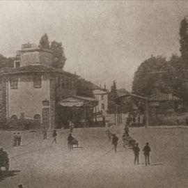 Piazza della Barriera Aretina.