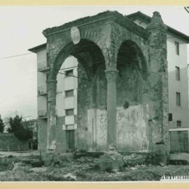 Via dell’Arcolaio e il suo tabernacolo